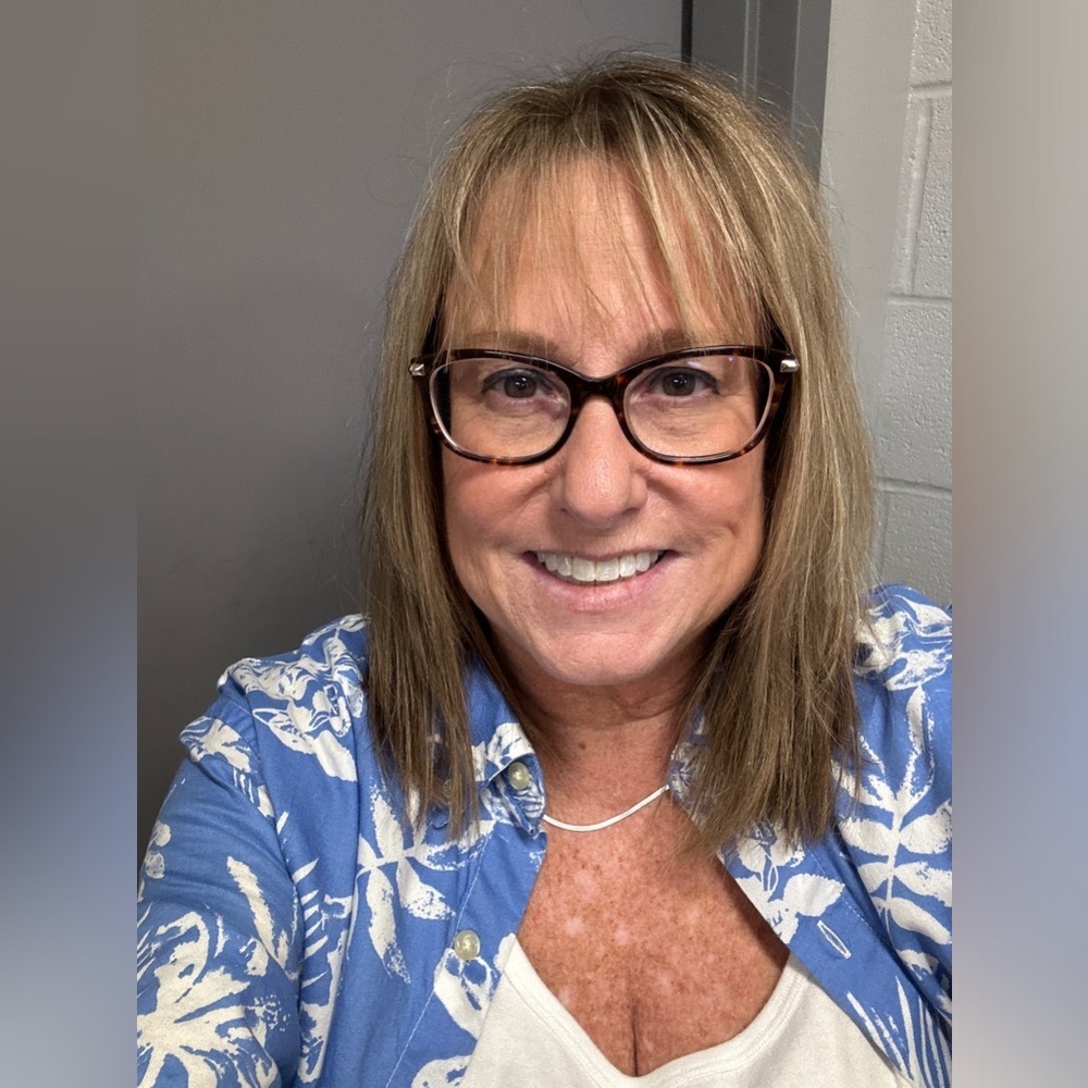 Meet your Posher, Stacy